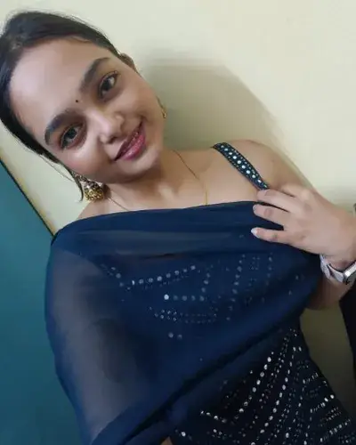 Teen Hath Naka Escorts Service